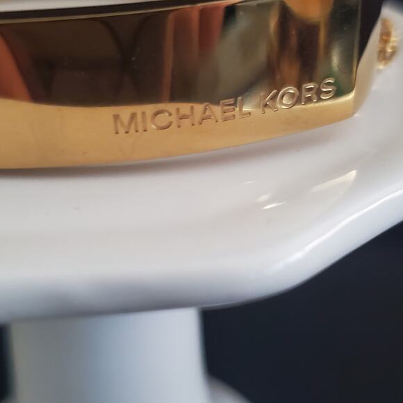 Michael Kors Hinged Bangle Rectangular Yellow Gold Tone Safety Clasp Signed NWT - Picture 2 of 10